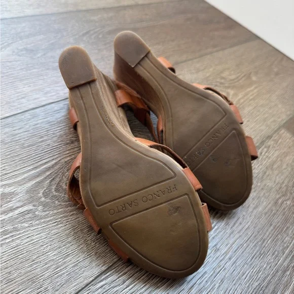 Franco Sorto Women’s Hallie brown leather sandal, size 7M - Picture 7 of 7